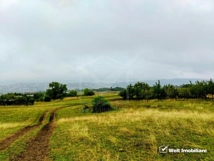Teren agricol extravilan de 604 mp, în Dâmbul Rotund