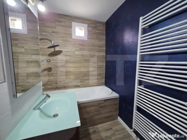 Apartament cu 3 camere decomandat în Micro 16