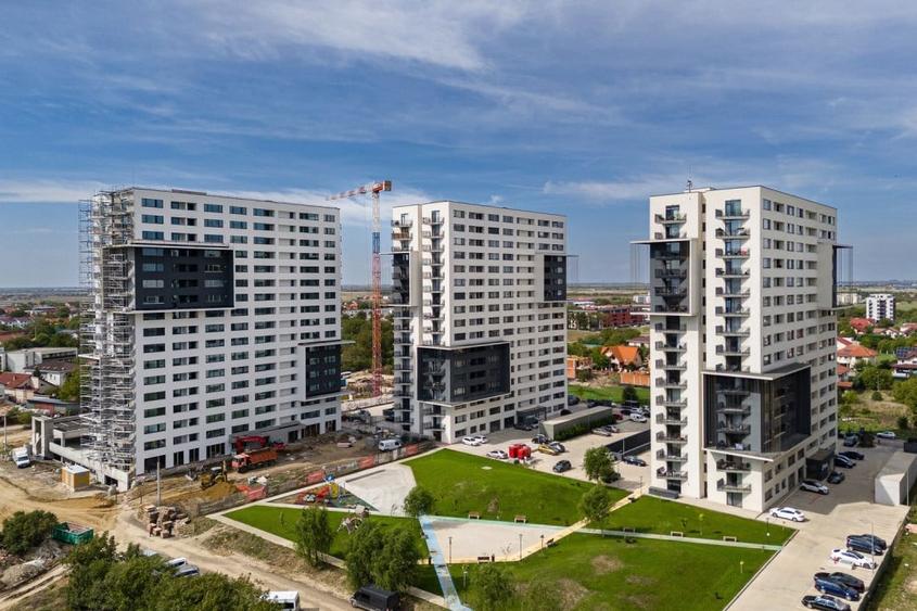 Apartament cu 3 camere decomandat, mobilat în Torontalului