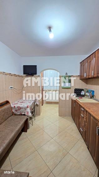 Apartament cu 3 camere, mobilat în Gară