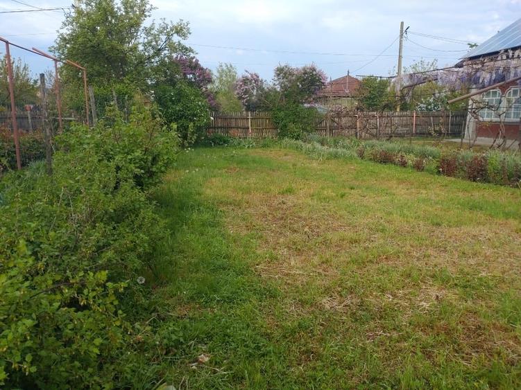 Casă individuală cu 2 camere cu Canalizare în Corbii Mari