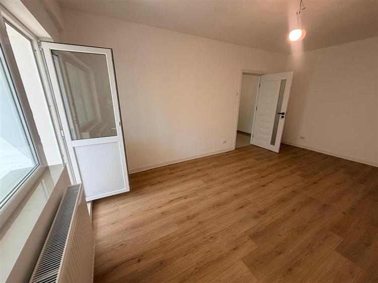 Apartament cu 2 camere decomandat în Dacia