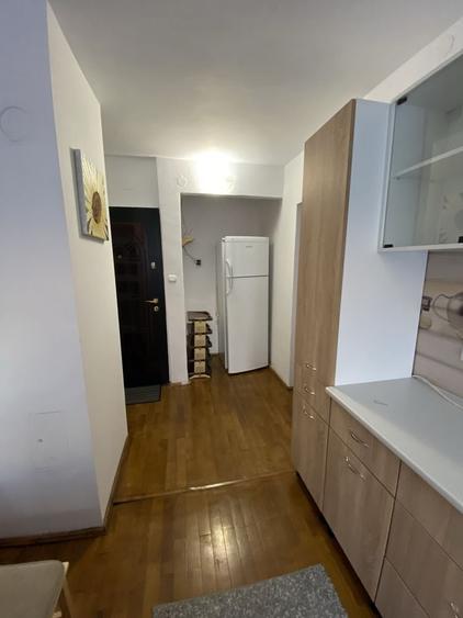 Apartament cu 2 camere decomandat în Exterior Vest
