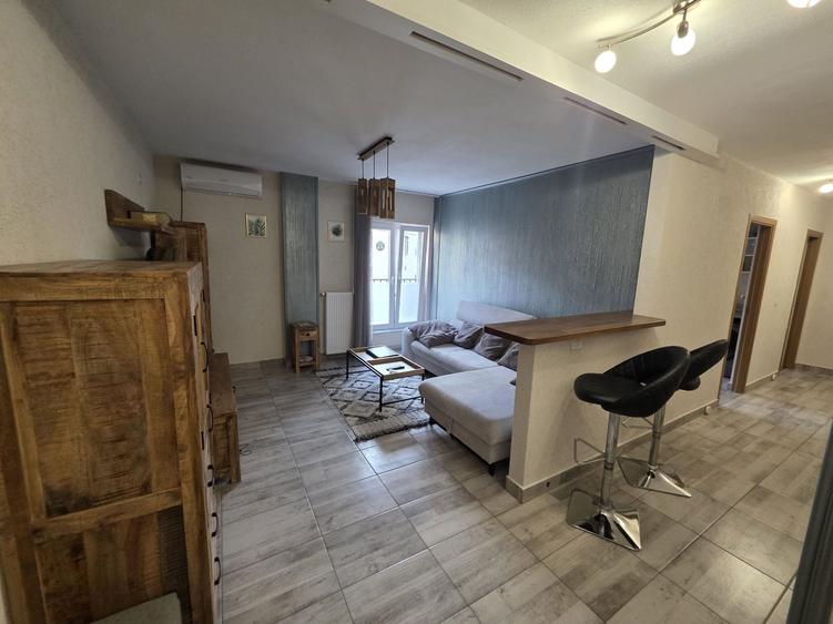 Apartament cu 2 camere decomandat în Ultracentral