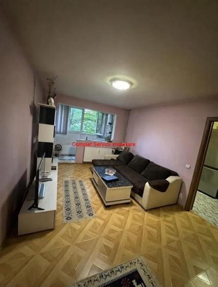 Apartament cu 2 camere în Drumul Taberei