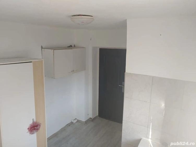 Garsonieră semidecomandată în CET