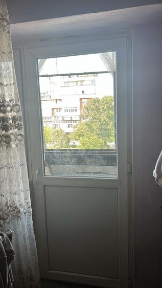 Apartament cu 3 camere decomandat în Lăpuș