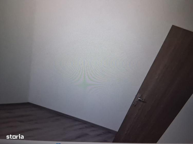 Garsonieră decomandată în Tei