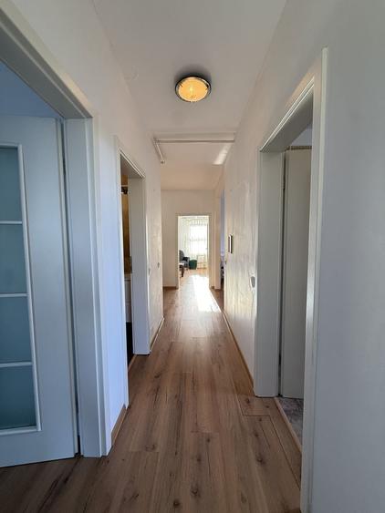 Apartament cu 3 camere decomandat în Zorilor