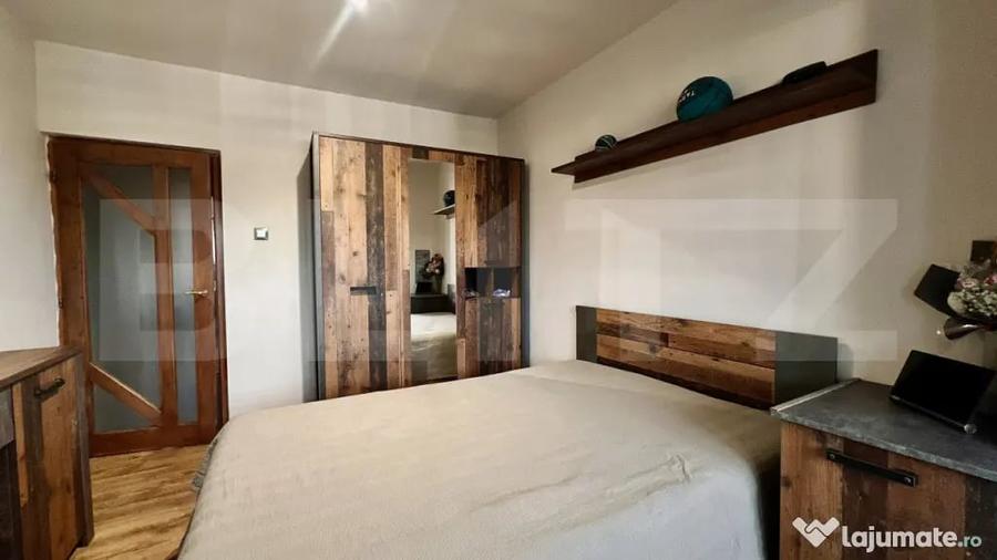 Apartament cu 4 camere decomandat în Dacia