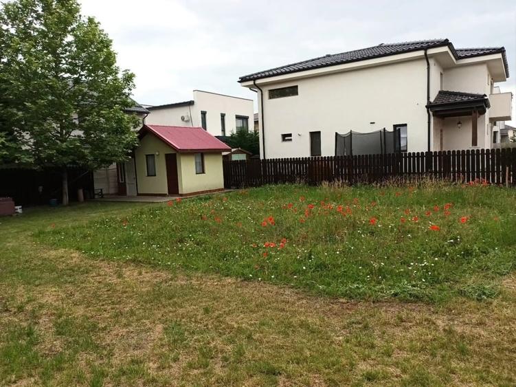 Teren Construcții intravilan de 632 mp, în Odăile