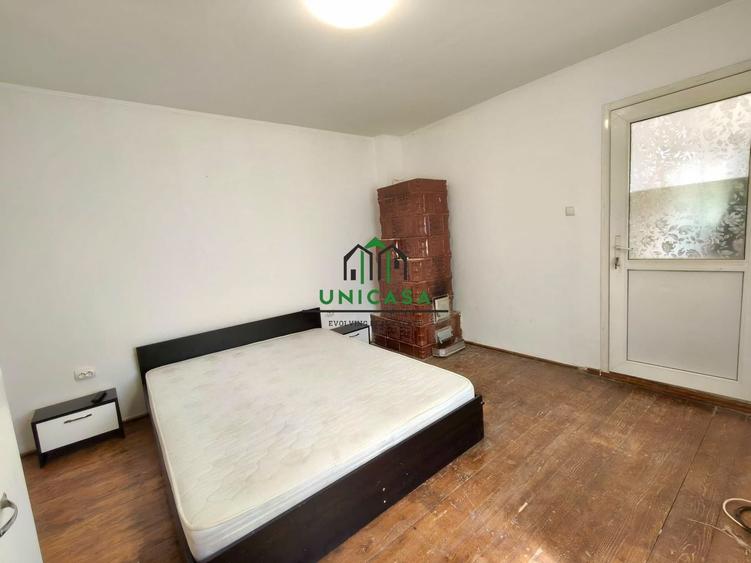 Casă individuală cu 2 camere cu Canalizare în Central