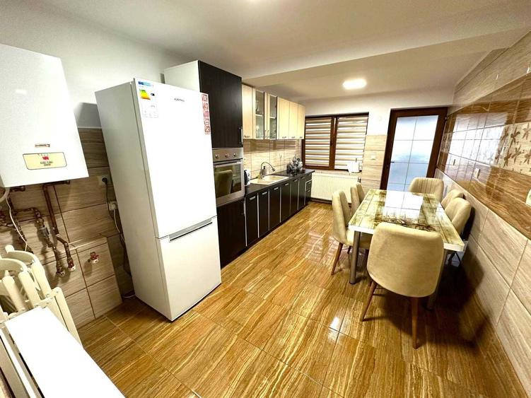 Casă cu 4 camere cu Teren 600 Mp în Mușcel