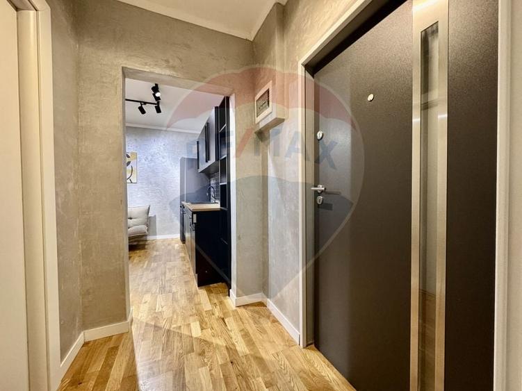 Apartament cu 2 camere decomandat, mobilat în Ultracentral