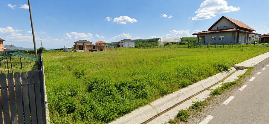 Teren Construcții intravilan de 1775 mp, în Exterior Nord