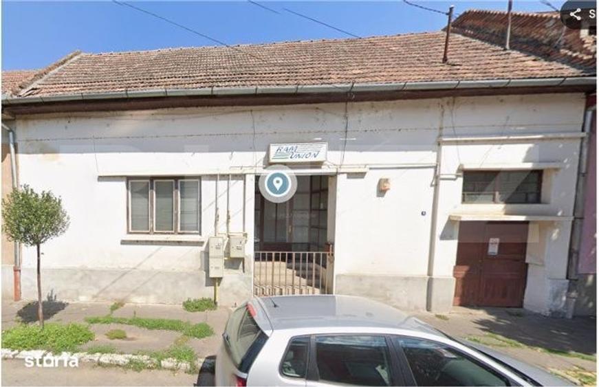 Casă cu 2 camere în Central