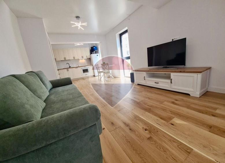 Apartament cu 3 camere decomandat, mobilat în Timpuri Noi