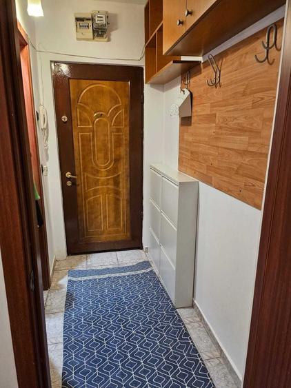 Apartament cu 2 camere semidecomandat în Tătărași