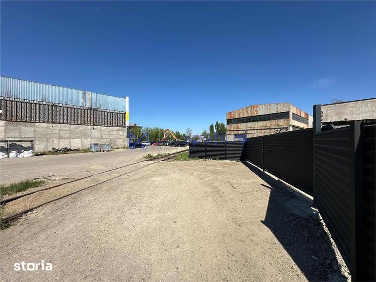 Teren de 2050 mp, în Zona industrială
