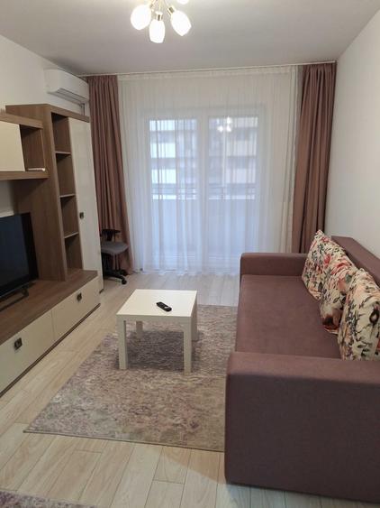 Apartament cu 2 camere decomandat în Metalurgiei