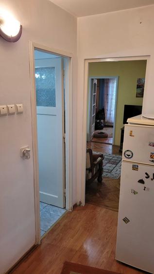 Apartament cu 2 camere semidecomandat în Calea București
