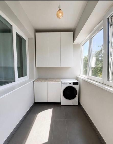 Apartament cu 4 camere decomandat în Berceni