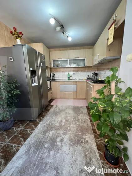 Casa individuala, 158 mp mp utili, zona linistita Ronat - 8