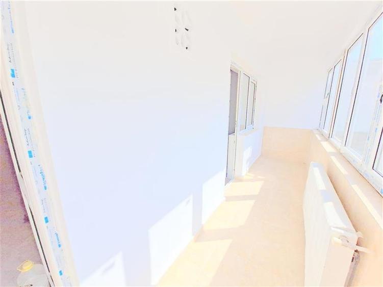 Apartament cu 3 camere decomandat în 9 Mai