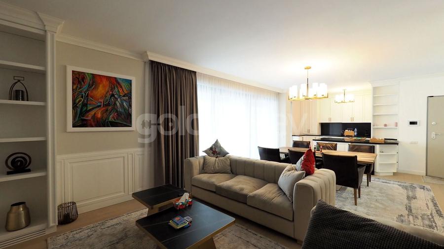 Apartament cu 5 camere semidecomandat în Șoseaua Nordului