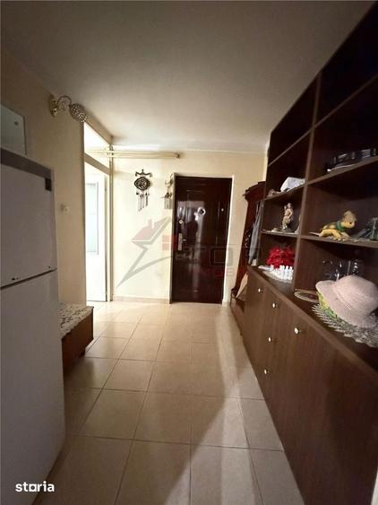 Apartament cu 2 camere semidecomandat în Cug