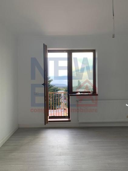 Apartament cu 3 camere decomandat în Chitila