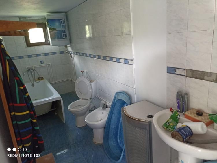 Casă individuală cu 2 camere cu Teren 1865 Mp în Hârsești