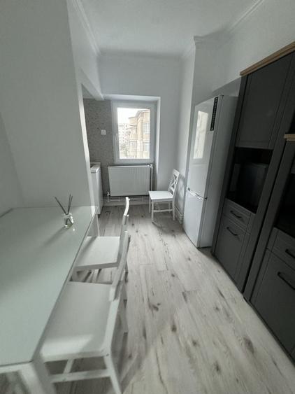 Apartament cu 2 camere decomandat în Exterior Vest