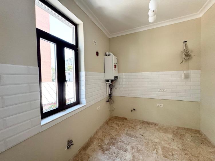 Apartament cu 4 camere în Dacia