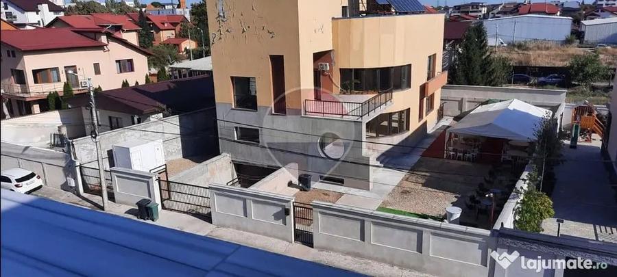 Casă cu 12 camere cu Teren 750 Mp în Fundeni