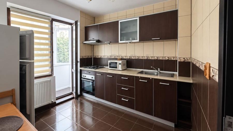 Apartament cu 2 camere decomandat, mobilat în P-ța Muncii