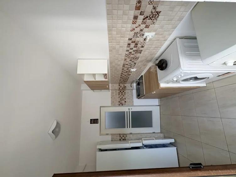 Garsonieră decomandată în Valea Lupului