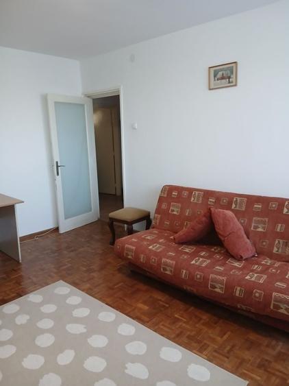 Apartament cu 2 camere decomandat în Eroii Revoluției