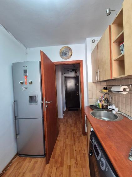 Apartament cu 2 camere decomandat în Obor
