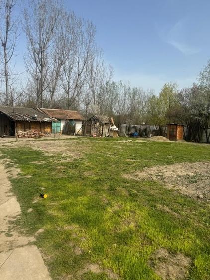Casă individuală cu 3 camere cu Teren 1700 Mp în Bărcănești