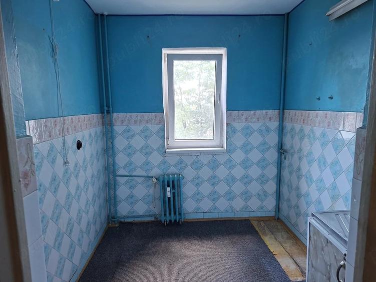 Apartament cu 3 camere decomandat în Nord