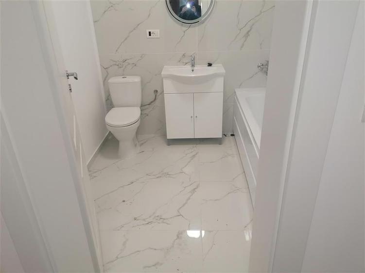 Duplex cu 4 camere cu Teren 400 Mp în Exterior Sud