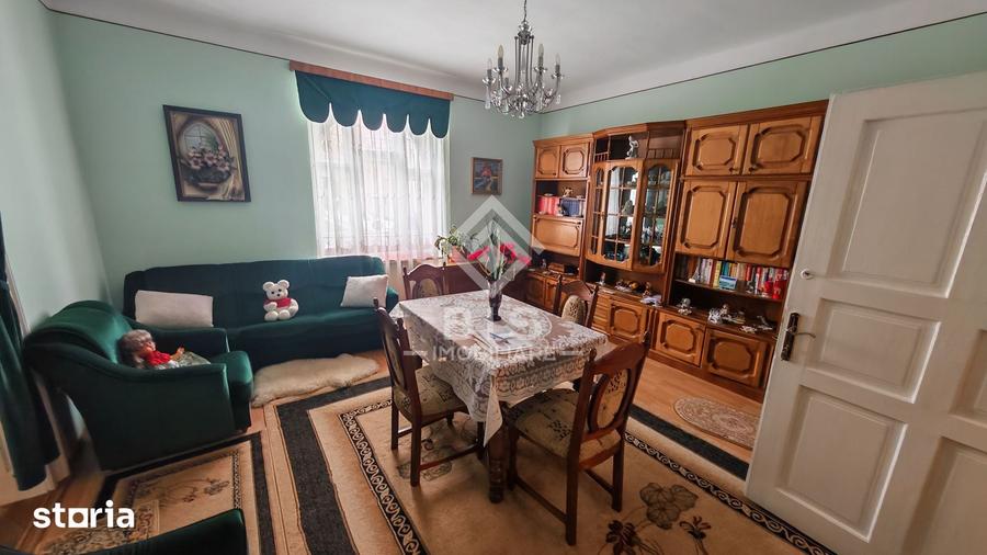 Casă cu 4 camere cu Teren 530 Mp în Central