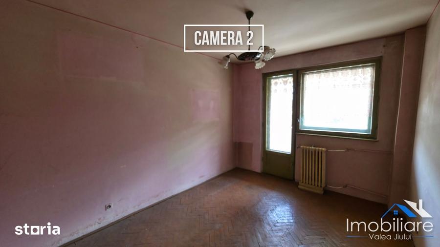 Apartament 3 camere, Lupeni, str. Gheorghe Sincai - 10