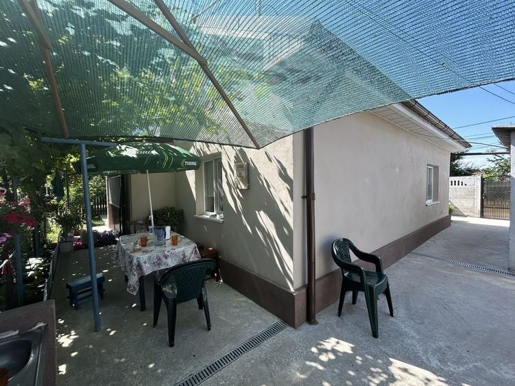 Casă cu 3 camere în Cobadin