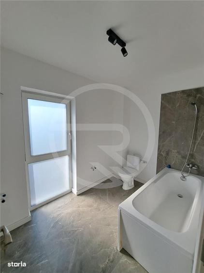 Apartament cu 4 camere în Dâmbul Rotund