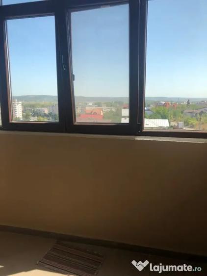 Apartament cu 2 camere decomandat în Prundu