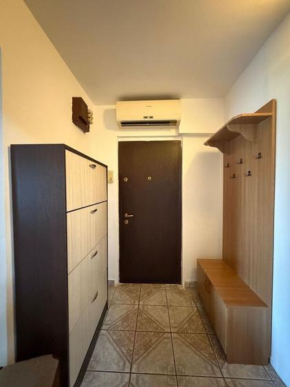 Apartament cu 3 camere în Lipovei