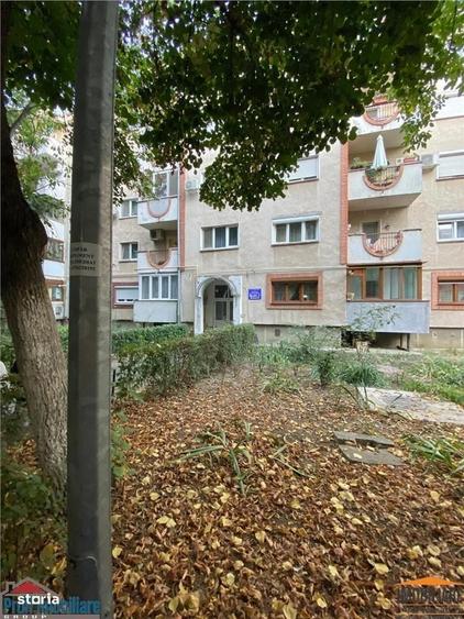 Apartament cu 2 camere decomandat în Podgoria