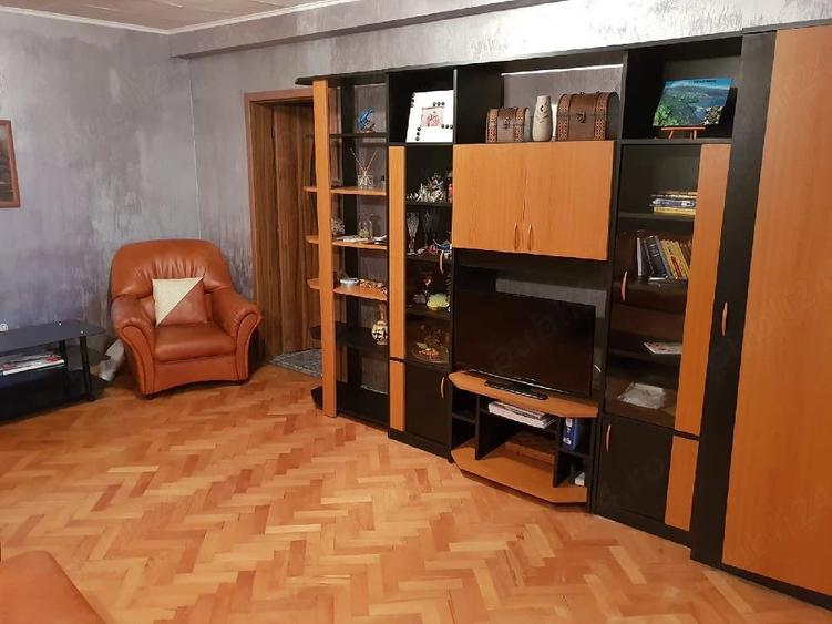 Apartament cu 2 camere semidecomandat în Cazino